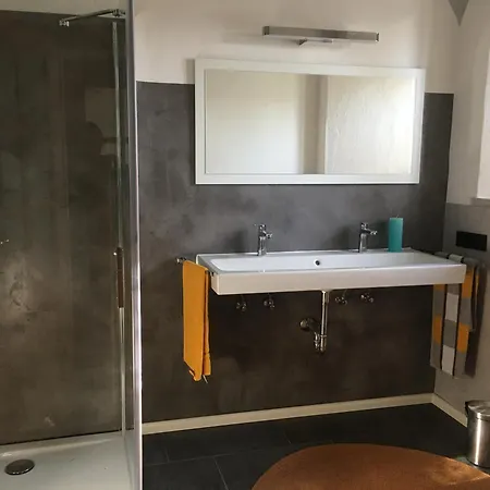 Loft Im Stall Eines Ehemaligen Pfarrguts Apartment Tacherting