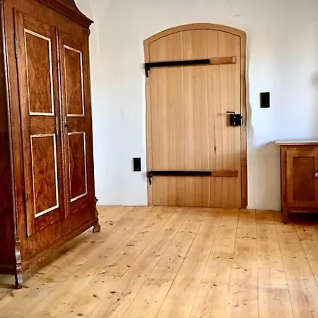 Apartment Loft Im Stall Eines Ehemaligen Pfarrguts